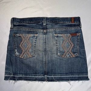 7 For All Mankind denim skirt 😍